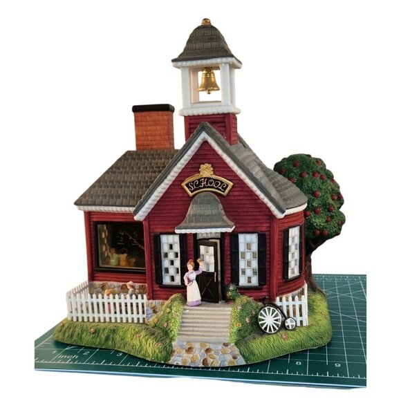 P7963 Partylite Olde World Village Schoolhouse Tealight House 2004 Collectible D - Picture 1 of 16